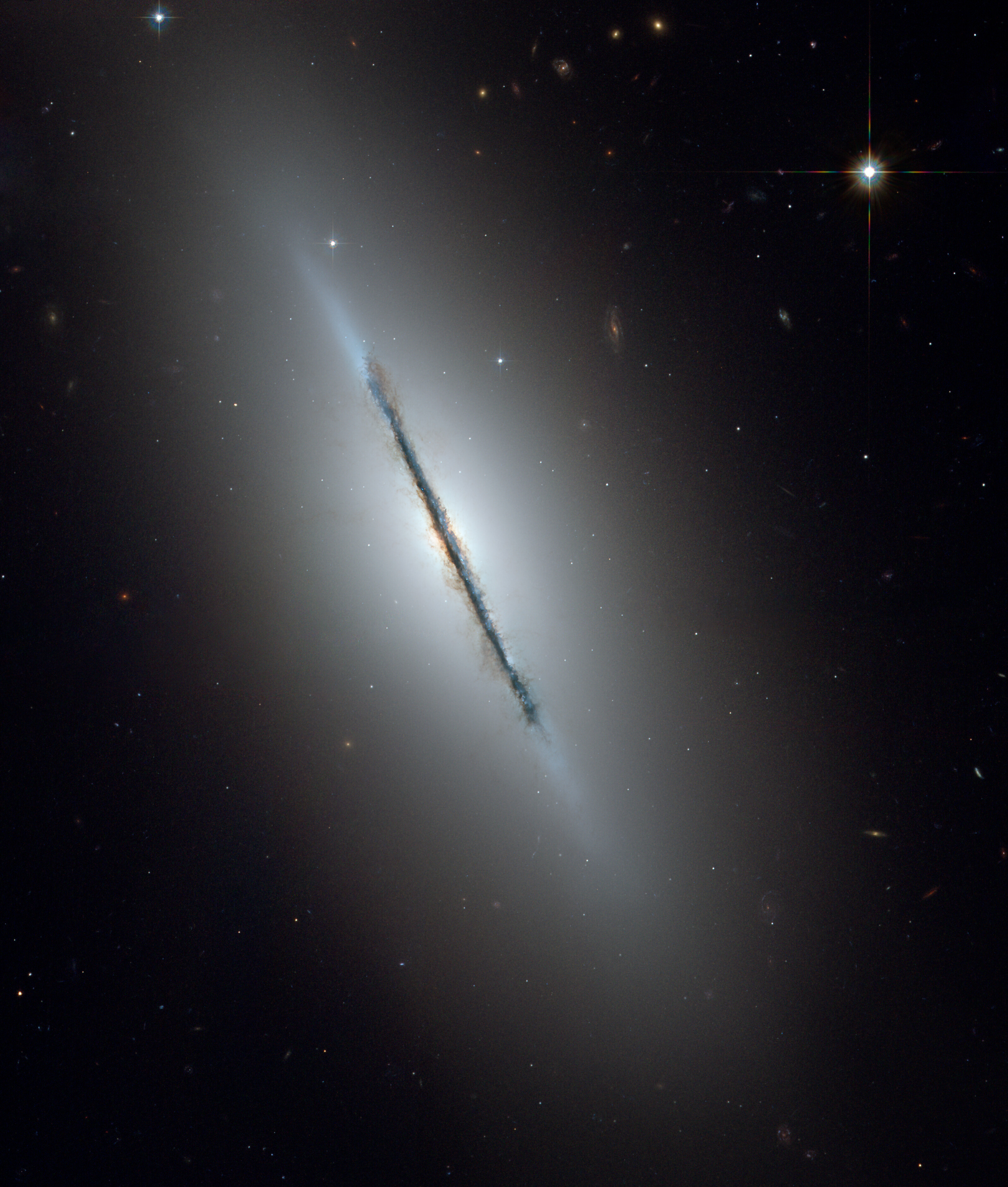 45-NGC 5866 的 ACS 图像